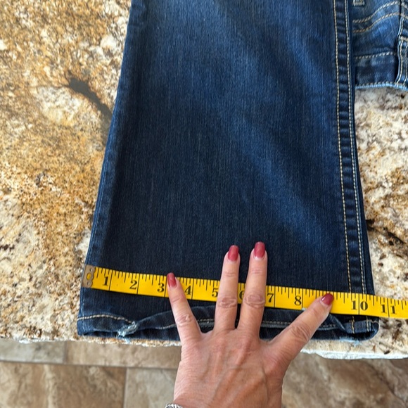 Women’s Jeans - Picture 7 of 7